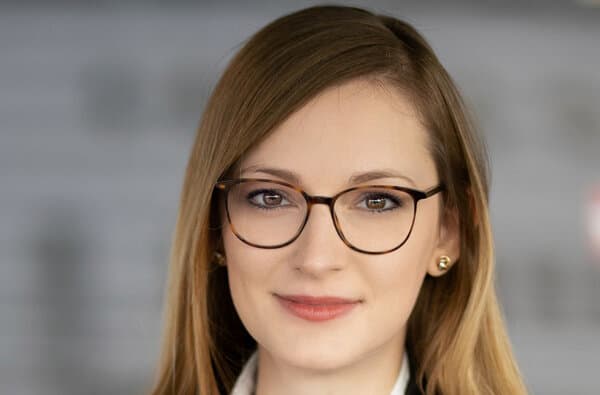 Bank-Cler_Sarah-Braun_bearbeitet