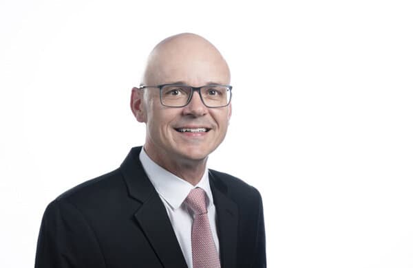 Crealogix_Oliver_Weber_bearbeitet