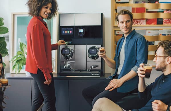 Nespresso_Kaffeetrinker_bearbeitet