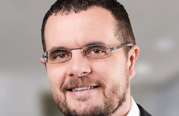 Swiss-HR-Academy_Daniel-Schmid_bearbeitet