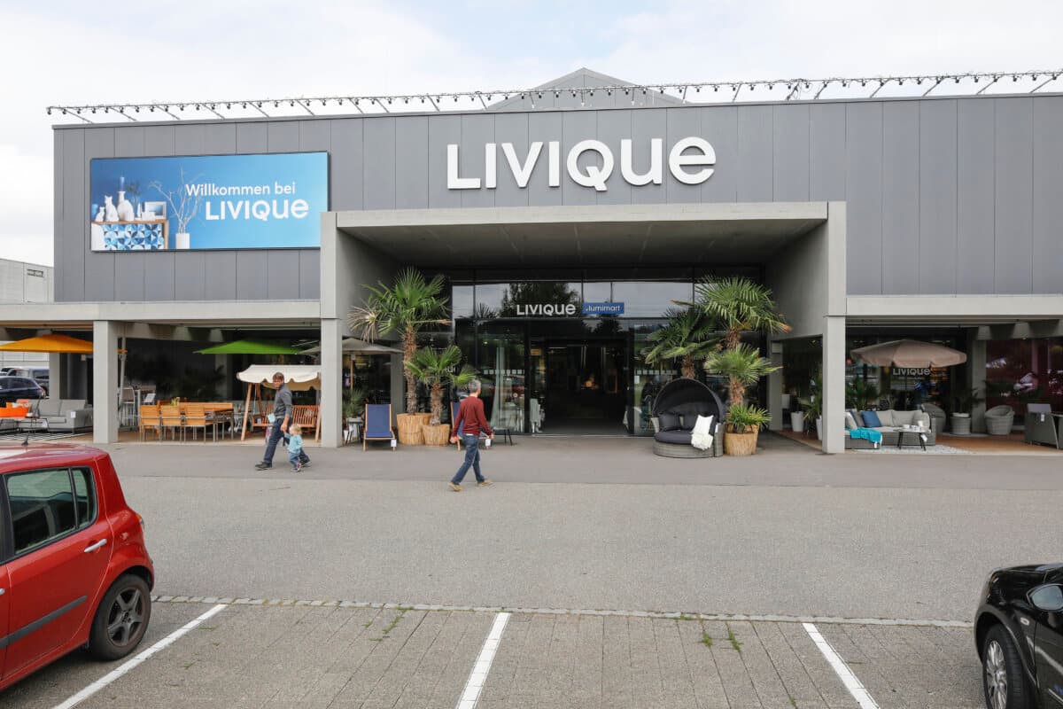 Coop-richtet-ihr-Moebelgeschaeft-neu-aus-21