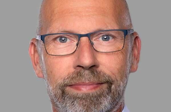 Renault-Group-Switzerland_Michel-Jansen_bearbeitet